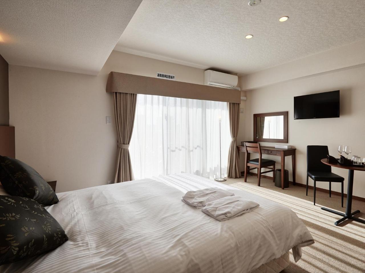 Creass Hotel Tsubogawa Marche Naha Exteriör bild